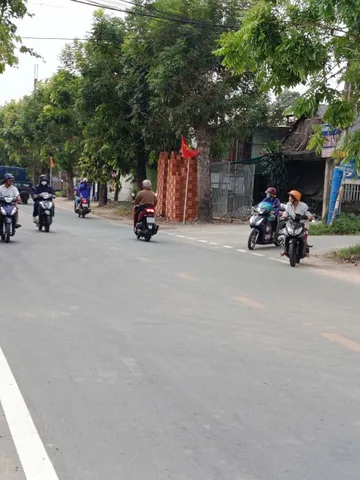Mặt tiền Tỉnh Lộ 2 mà hơn 3 tỷ? Nghe vô lý nhưng có thật!
Ngang 5m dài 28m – diện tích đẹp cực hiếm khu này
Sổ riêng thổ cư, xây dựng tự do
Khu dân cư đông kín, kinh doanh gì cũng chạy
Kết nối Liêu Bình Hương – Tỉnh Lộ 8, đi đâu cũng tiện