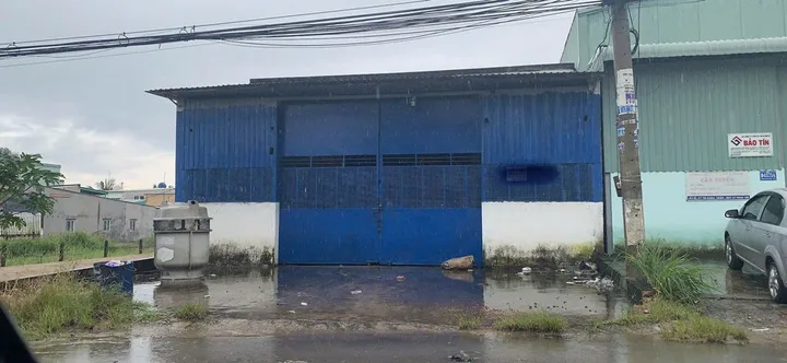 Bán kho 2 mặt tiền đường nhựa vườn tbowm 502m bình lợi