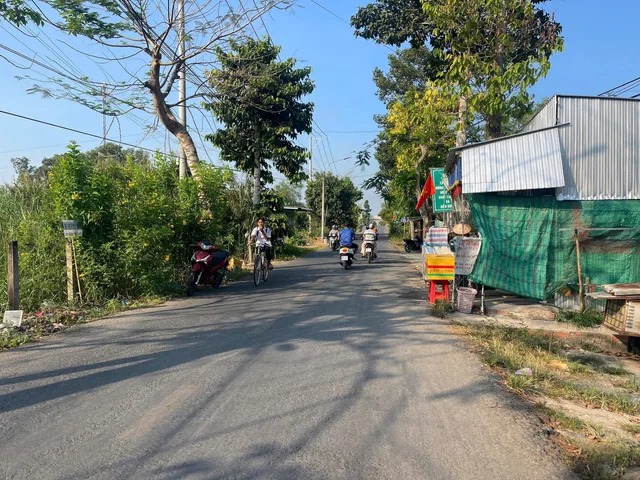 Bán đất 300m² có sẵn 100m² thổ cư ngang 9m giá 2.2 tỷ tại Xã Tân Hòa