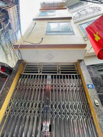 Hiếm có! Nhà Trần Quý Kiên 40m2 - Ngõ thông - Gần trường Sư Phạm