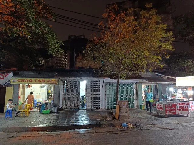 Bán nhà 82m² có sẵn 102m² thổ cư ngang 15m giá 20 tỷ tại Đường Tân Mai Phường Hoàng Mai (có thương lượng)