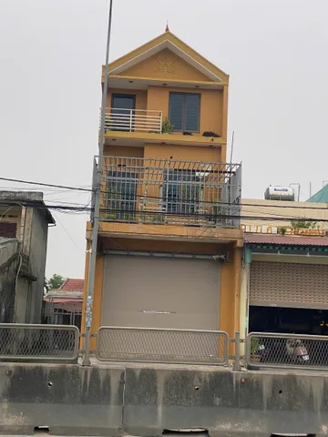 Bán nhà 3 tầng trên và 1 tầng hầm.ngay ngã tư kho phường ngọc sơn thanh hoa