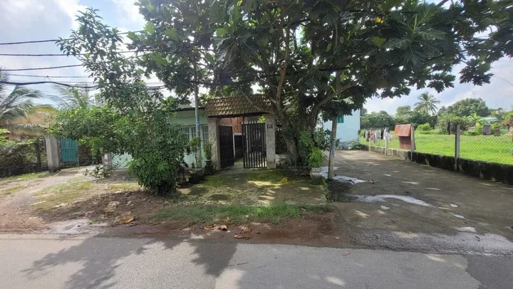 nhà cấp 4, diện tích 340m2, . 3 phòng ngủ, 2 nhà vs.