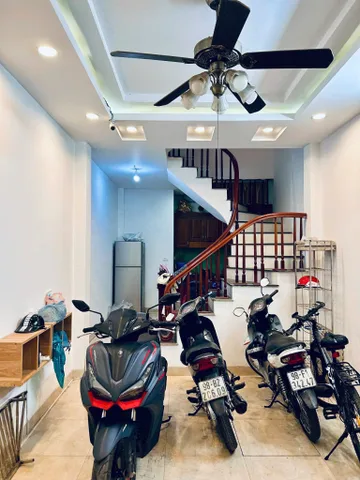 Cho thuê nhà ngõ 191 Giáp Bát 35m2 - 5 tầng, 3 ngủ, 11 triệu