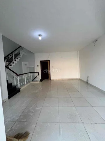 Mặt Tiền Đại Lộ Bình Dương 7x14m 1 trệt 2 Lầu
