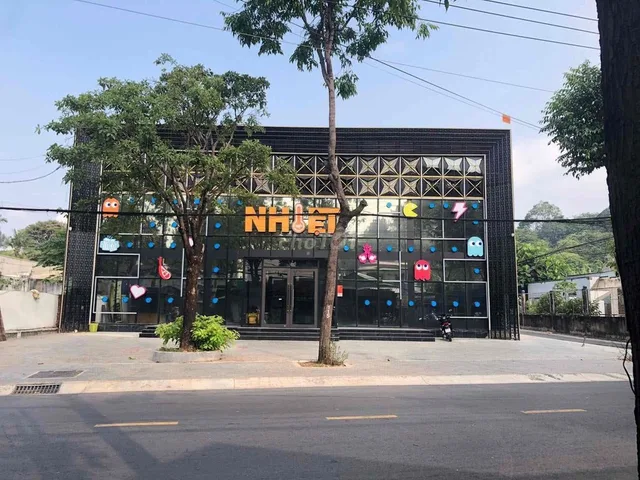 CHO THUÊ MB GÓC ~1000M2 GẦN NGÃ 6 CHÙA BÀ, THỦ DẦU MỘT