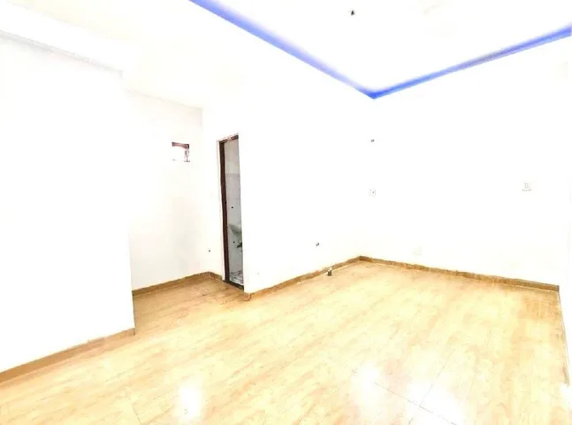 BÁN NHÀ TL10.KH.U TÊ.N LỬ.A.HẺM XE HƠI 5x18 NHỈNH 7TỶ