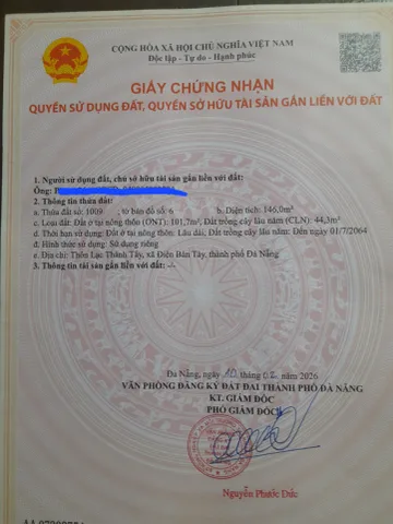 Bán lô đất đã có sổ hồng, mặt tiền đường 6m, năm tại ngã tư đường số 2 và số 4 tại khu dân cư ổn định tại thôn Lạc Thành Tây, xã Điện Bàn Tây, thành phố Đà Nẵng, vị trí đất giáp ranh với thị trấn ái nghĩa,  cách khu hành chính Đại Lộc 2 km.