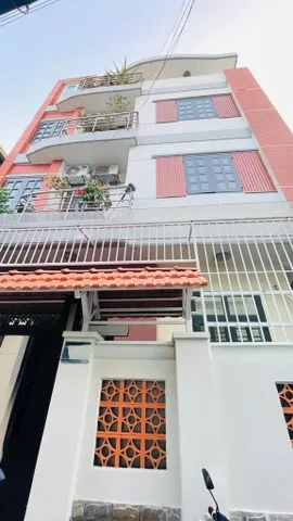 TÒA CHDV PHÚ NHUẬN – HẺM 129 HOÀNG VĂN THỤ – NGANG 8M NỞ HẬU – 12 PHÒNG KHÉP KÍN FULL KHAI THÁC – 5 TẦNG KIÊN CỐ – DÒNG TIỀN ỔN ĐỊNH