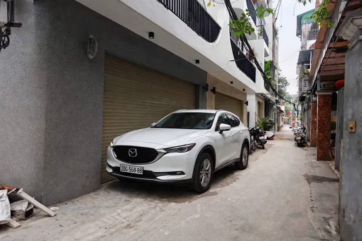 BÁN NHÀ THẠCH BÀN LÔ GÓC Ô TÔ ĐỖ CỬA, GẦN TRƯỜNG CẤP 3 THẠCH 55M NỞ HẬU THANG MÁY