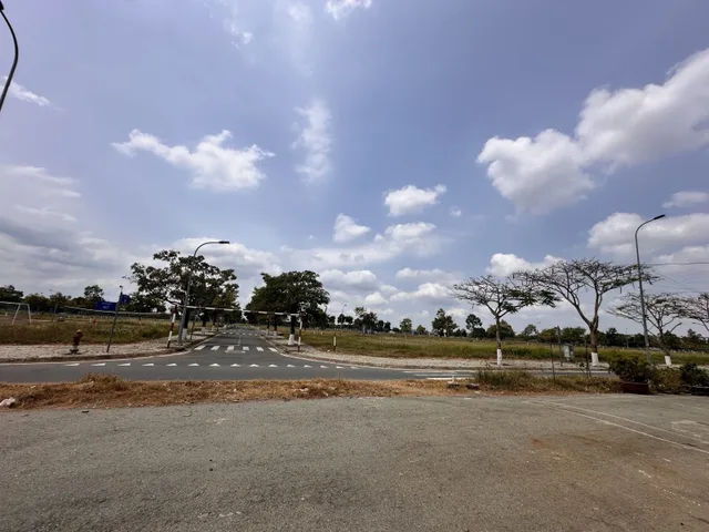 BÁN ĐẤT TRƯỜNG THẠNH, QUẬN 9 - KHU DÂN CƯ ĐÔNG TĂNG LONG - 100m2 - GIÁ 7.9 TỶ