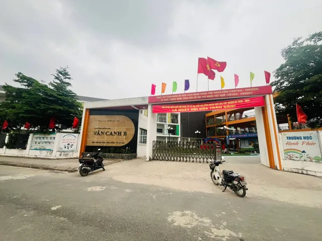 🏡 BÁN NHÀ KHU ĐẤT DỊCH VỤ 25.2HA VÂN CANH – PHÂN LÔ VỈA HÈ – Ô TÔ TRÁNH – THANG MÁY – 69M² GIÁ 16 TỶ