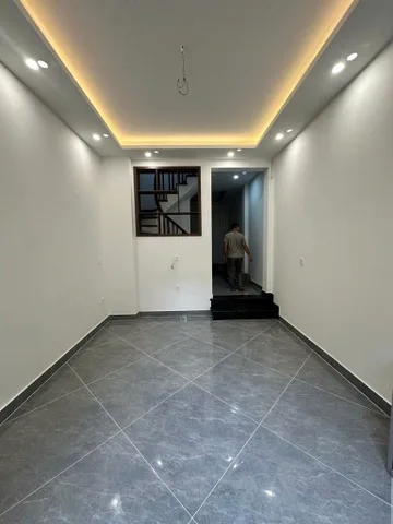 Bán nhà đông thiên 5 tầng long lanh 50M ra phố hoàng mai