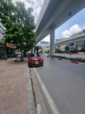 ✅ Nhà Đẹp Trường Chinh - Ôtô VF3 Đỗ Cửa - Ngõ Sạch Đẹp - Dân Trí Cao - 6 Tầng Thang Máy