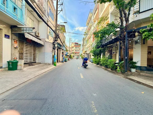 Bán nhà 3 Tầng đường Khuông Việt Tân Phú