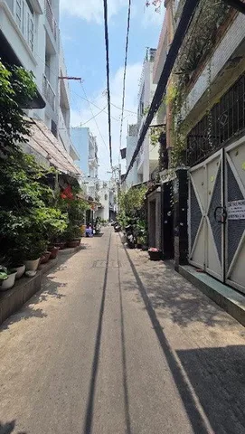BÁN NHÀ 4 TẦNG LẠC LONG QUÂN HẺM XE HƠI - THÔNG THÀNH MỸ - 70M2 - NGANG 4.5M - NHỈNH 8 TỶ