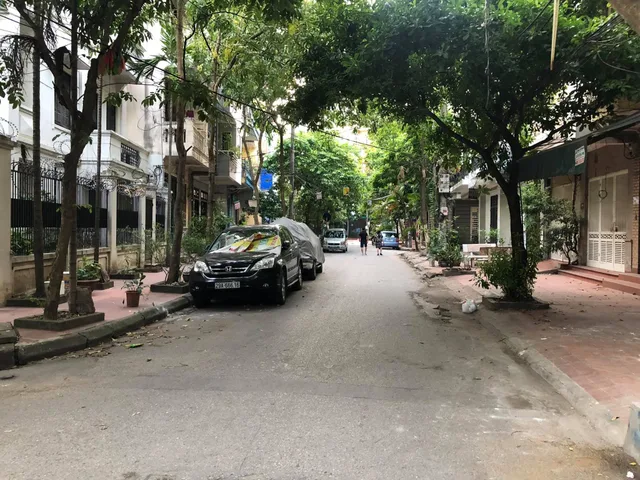 Linh Đàm 40m_mt 5m, 🚘 ô tô chạy vòng quanh, lô góc 👉 giá giật mình nhỉnh 9 tỷ