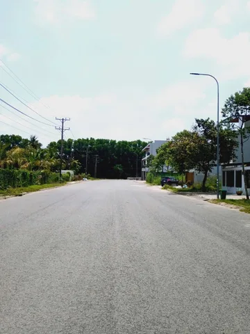 Bán đất 250m² full thổ cư ngang 10m giá 7.8 tỷ tại đường Số 17 Phường Hưng Phú