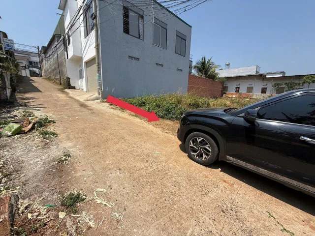 Đất hẻm Phùng Hưng, ngay chợ, 5x27m bán 2tỷ040 thương lượng