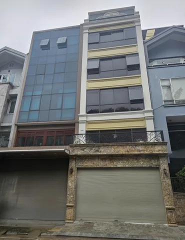 Cho thuê nhà, THANG MÁY, 128m2- 5T, Linh Lang, Đào Tấn, Phan Kế Bính