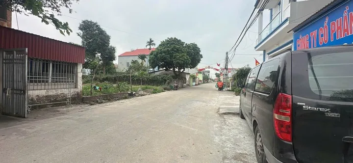 Bán đất hoa hậu. Ô tô tránh tại nội bài. Giá đẹp vị trí siêu đẹp.gần sân bay
