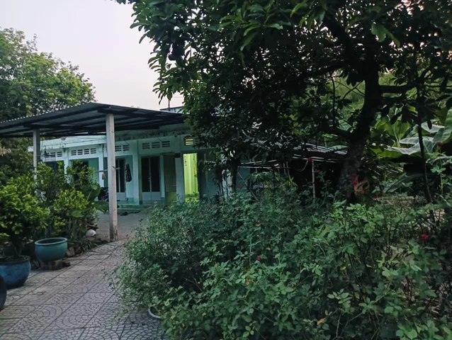 Bán nhà vườn Góc 2MT đường Bê tông sát đường Nguyễn Văn Khạ xã Phú Hòa Đông Củ Chi TPHCM, DT: 49x43m.