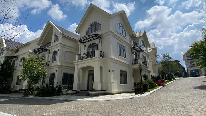 Cho thuê villa 4 phòng Măng Lin phường 7 Đà Lạt 20 triệu/tháng