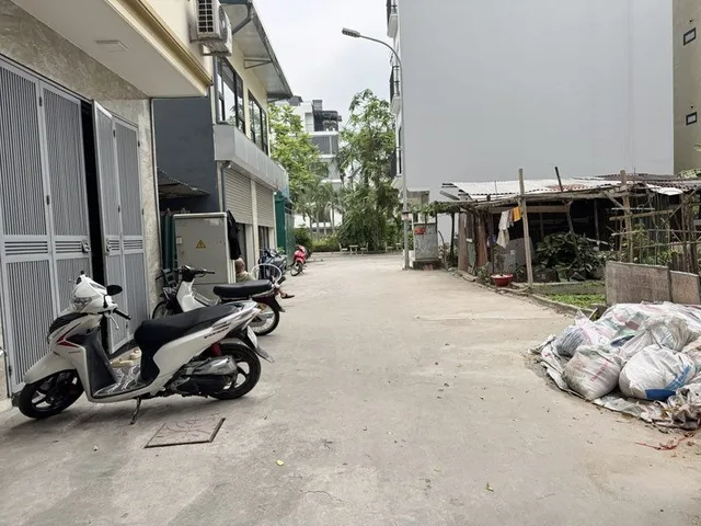 Bán đất TT4 TĐC Ngọc Thụy 50m2 - Vài bước ra Công viên, hồ điều hòa, trường học 3 cấp