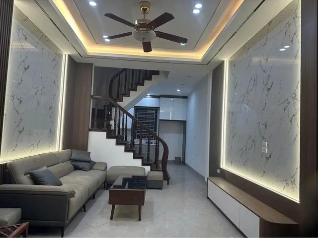 Cho Thuê Nhà Ngõ 559 Kim Ngưu - Hai Bà Trưng 40M² 4 Tầng 4 Ngủ - Nội Thất CB - Gần Ô Tô - Giá Thuê 15tr