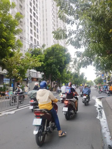 Ngộp Hòa Bình - KHu Tô Hiệu 64m2 - HXH 7m THông - 3 tầng
