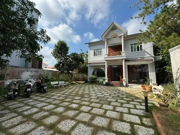 Bán nhà 1865.3m² có sẵn 253.4m² thổ cư ngang 14.9m giá 19 tỷ tại Đường Phạm Hùng Phường Tân Ngãi