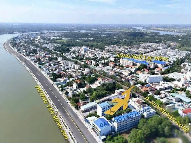 Bán nhà 1 trệt 2 lầu kp3 bửu long gần đường ven sông