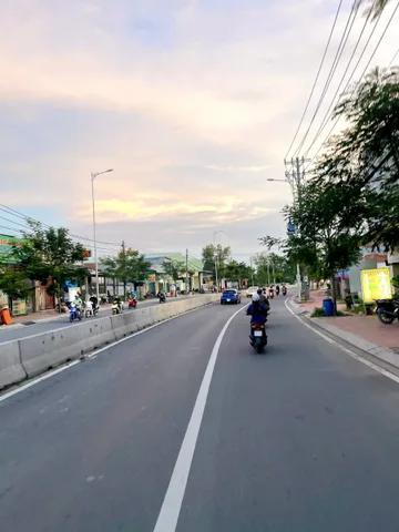 CẦN BÁN 120M2 ĐẤT THÔ CƯ MT ĐƯỜNG NGUYỄN CỬU PHÚ