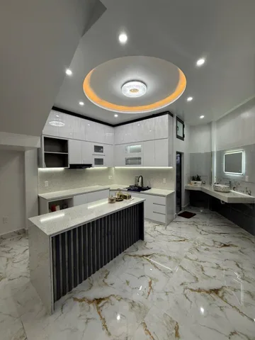 Nhà 3 tầng mới xây ngõ 157 Quỳnh cư, Hùng Vương, Hồng Bàng nội thất sang trọng, có khe thoáng để xe rất tiện lợi. - LH 0398787284