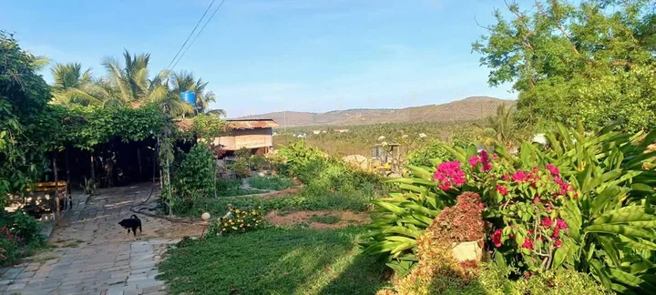 Bán 3400m2 có 300 thổ cư lô hai Hồ Quang Cảnh - giá 2,5 triệu/m2. LH: 0974090487