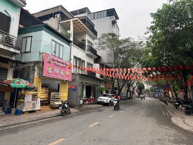 Bán nhà 145m² có sẵn 130m² thổ cư ngang 5,8m giá 17.5 tỷ tại Đường Yên Thường Xã Phù Đổng