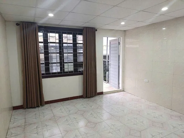 Cho Thuê Nhà Ngõ 107 Vĩnh Phúc - Ba Đình 40M² 4 Tầng 4 Ngủ - Full Nội Thất - Đường Ô Tô - Giá Thuê 25tr