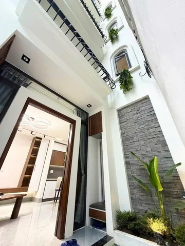 CHỈ NHỈNH 8 TỶ - SIÊU PHẨM BỒ ĐỀ, 5 TẦNG, MT 4.5M Ô TÔ ĐỖ CỔNG - FULL NỘI THẤT
