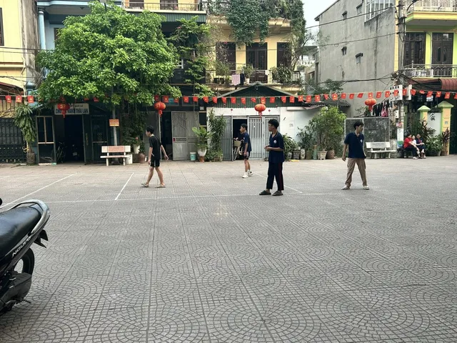 BÁN NHÀ LÔ GÓC, NGÔ GIA TỰ, VIỆT HƯNG, 3 TẦNG, Ô CHỜ THANG MÁY, Ô TÔ VÀO NHÀ, VIEW SÂN NHÀ VĂN HÓA..THOÁNG SÁNG VÔ CÙNG