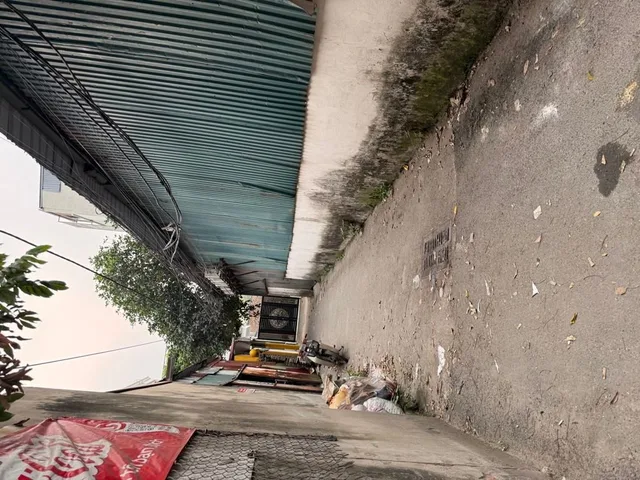 Bán nhà c4 Thượng thanh 47m oto gần, nở hậu, không lỗi lầm chỉ nhỉnh 4 tỷ