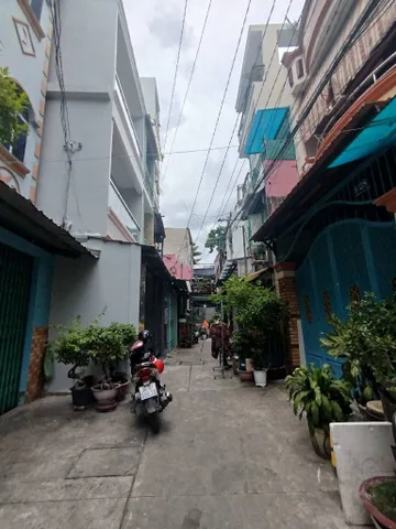 ĐẤT HẺM Ô TÔ- ĐƯỜNG VIP LÂM VĂN BỀN- NHỈNH 6 TỶ