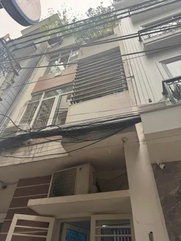 Bán nhà Cầu Giấy lô góc 3 mặt thoáng, 45m2, giá đầu tư cực sốc