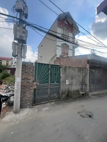 Bán đất Phù Khê Từ Sơn 97,9m đường 2 ô tô tránh nhau mt5m vuông vắn