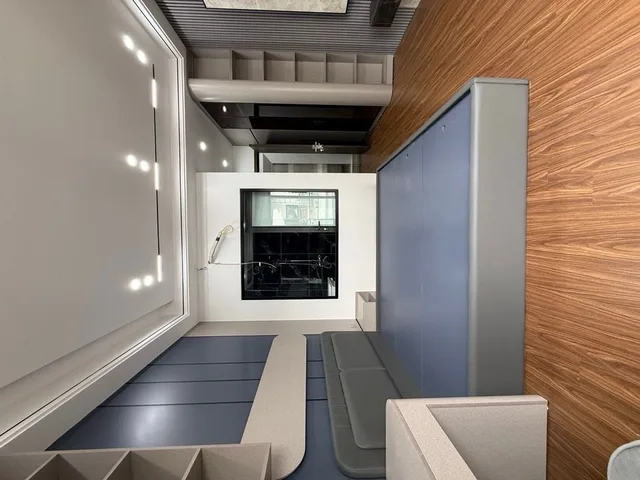 Bán nhà 36m² full thổ cư ngang 4m giá 18.99 tỷ tại Đường Nguyển văn Cừ Phường Bồ Đề