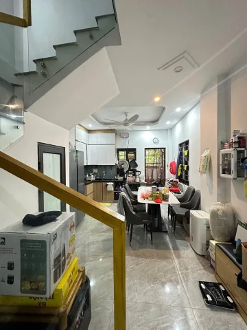 🏠 Nhà 4 tầng Bình Minh - Thanh Oai - Xe hơi đỗ cửa 🚗
✨ Khu an ninh tốt, cực kỳ phù hợp cho gia đình trẻ về ở ngay