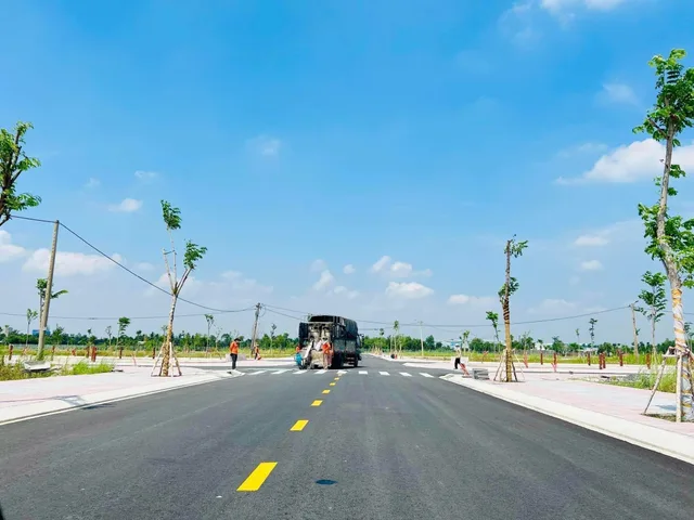 CẦN BÁN LÔ ĐẤT NẰM MẶT TIỀN 25C,FULL THỔ CƯ ,GIÁ CHỈ 19TR/M2