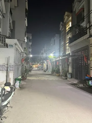 Bán nhà 3 Tầng Hẻm ôtô, DT: 52m² full thổ cư ngang 4m giá 5.98 tỷ tại Phường Bình Tân