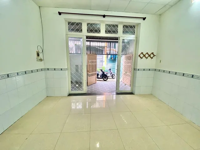 Nhà Lâm Văn Bền - 78m2 ngang 4m - Vuông vức - 8.x tỷ