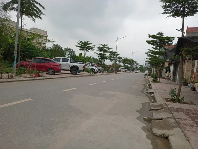 Nhà 2 tầng thị trấn như quỳnh đang kinh doanh mặt đường 4m thông