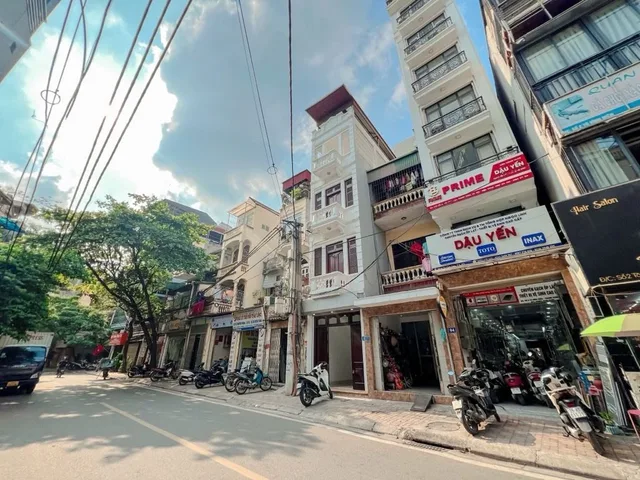 ✅ Bán Nhà Hoàng Văn Thái - Xây Mới - Ôtô Vào Nhà - 7 Tầng Thang Máy - Giá 15 Tỷ